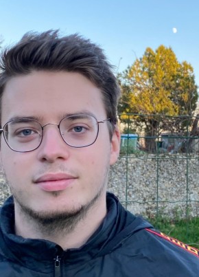 Mathias , 22, République Française, Saint-Priest