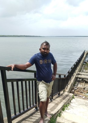 Raveen из ෙකාළඹ 29 лет