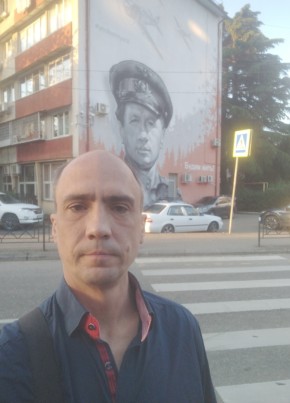 Павел из Сочи 43 года