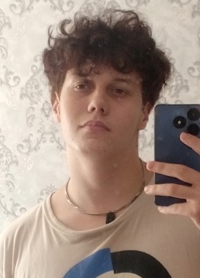 Дмитрий из Кургана 18 лет