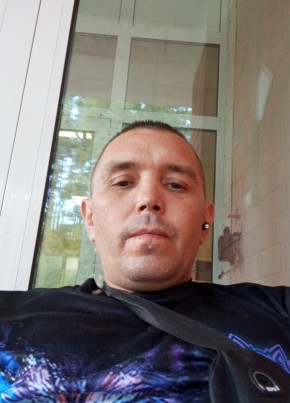 Олег из Екатеринбурга 42 года