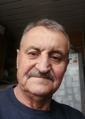 Виталий из Архангельска 65 лет