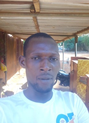 Aroun Bogré, 37, Burkina Faso, Ouagadougou