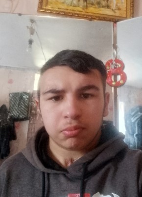 Илья из Сольцы 21 год