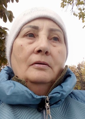 Лариса, 72, Россия, Новочебоксарск