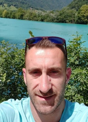 Tomaž, 38, Republika Slovenija, Novo mesto