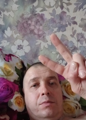 Дмитрий из Великого Новгорода 47 лет