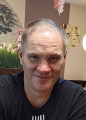 Александр из Арсеньева 52 года