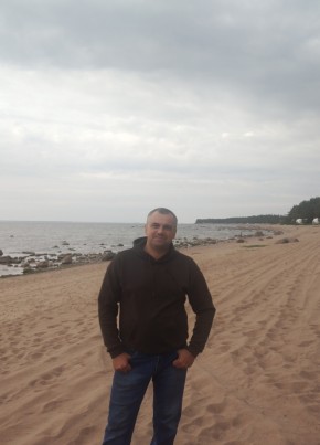 Андрей из Санкт-Петербурга 42 года