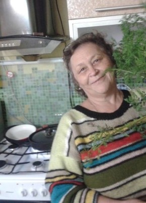 Нина, 68, Россия, Уссурийск