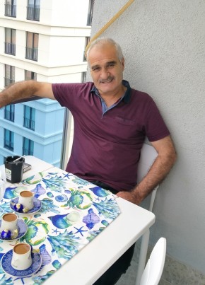 Bayram, 60, Türkiye Cumhuriyeti, İstanbul
