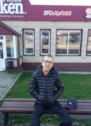 Александр из Губахи 56 лет