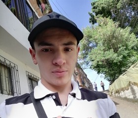 Jose, 22, Bello