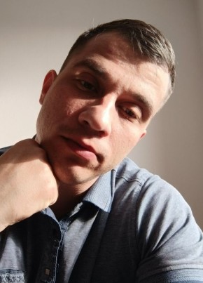 Виктор из Губкинския 35 лет