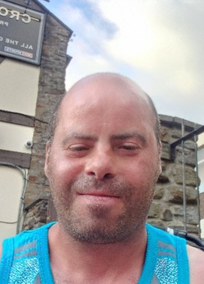 Jonathan dougal, 38, United Kingdom, Swansea