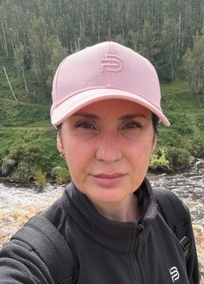 Яна из Екатеринбурга 52 года