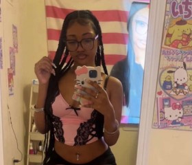 tele : paemee, 19, Los Angeles