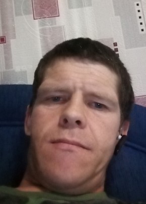 Viktor, 36, Russia, Usinsk