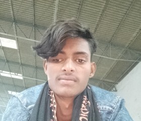 Nitish Kumar, 18 лет, Rajkot