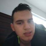 Dan, 21  , Urbandale