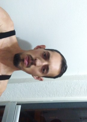 Ilyas, 26, Türkiye Cumhuriyeti, Eskişehir