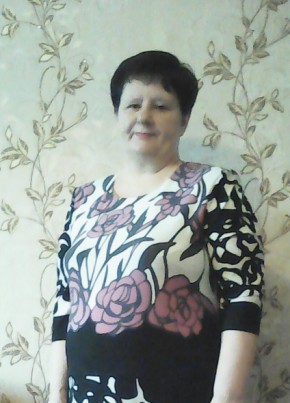 Вера Изнаурова, 60, Россия, Парфино
