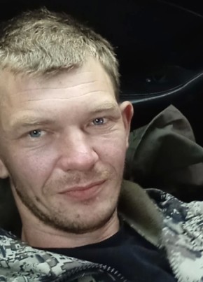 Сергей из Зубова Поляны 33 года