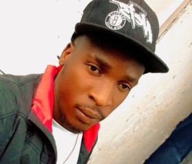 Alfredo López, 26, Santo Domingo