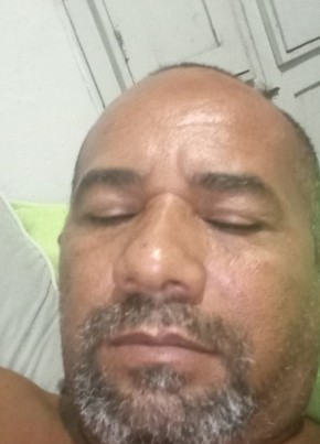 João из Pombos 47 лет