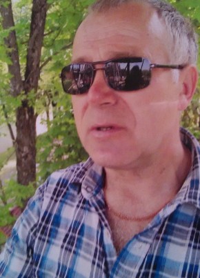 Олег из Смоленска 65 лет