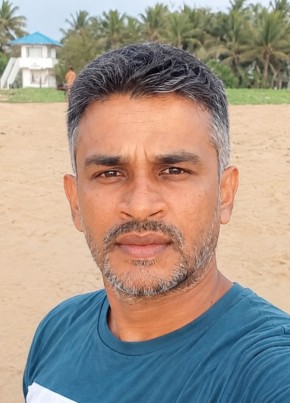 Suranga desilva из පානදුර 37 лет