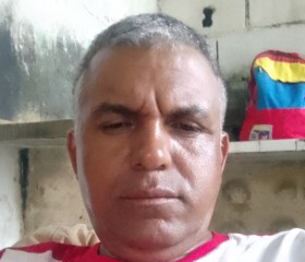Luis Gómez, 50, Kralendijk