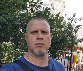 Alessandro, 40, Penza