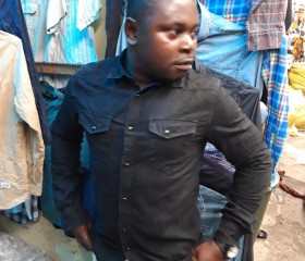 Mani, 25, Kumasi