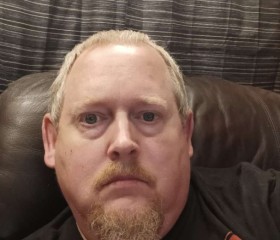 Stan, 45, Evansville