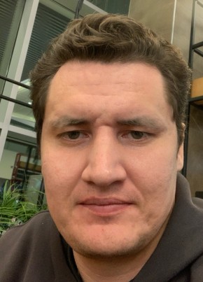 Тагир из Салехарда 34 года
