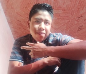 Enrique, 20, Tequisquiapan