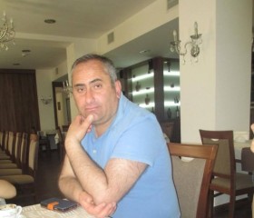 Artur, 47, Ninotsminda