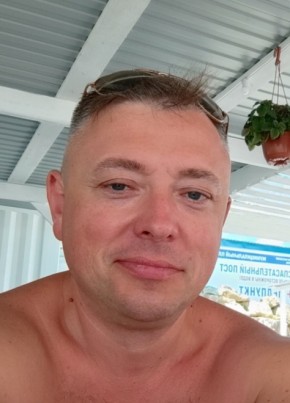 Алексей из Смоленска 44 года