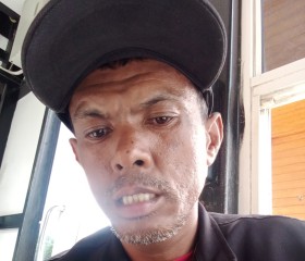 ต้น, 43, Prachuap Khiri Khan