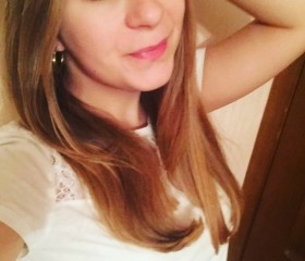 Anna, 29, Moscow
