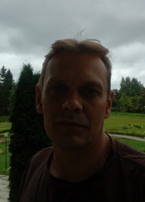 Павел из Твери 42 года