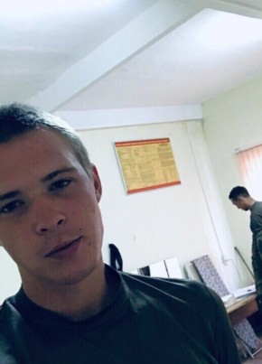 Богдан, 24, Россия, Молодёжное