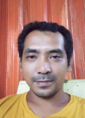 Maulana, 32, Indonesia, Pelabuhanratu