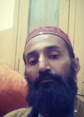 Majid, 18, Pakistan, Sukkur