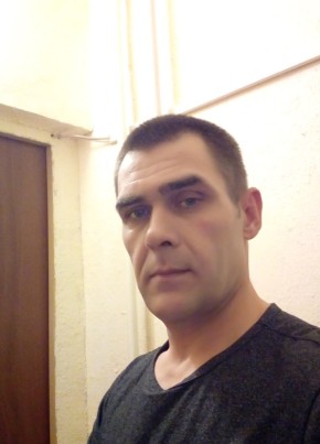 Иван, 43, Россия, Новоаннинский