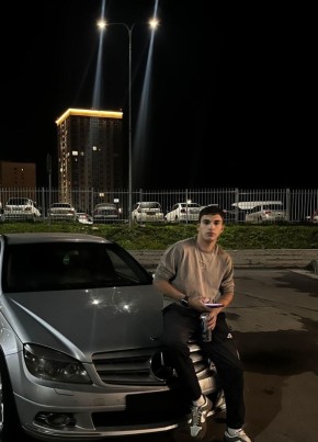 Даня из Новосибирска 20 лет