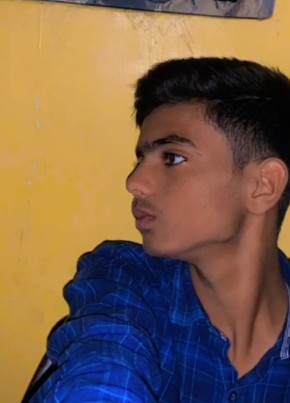 ayan khan, 19, India, Mumbai