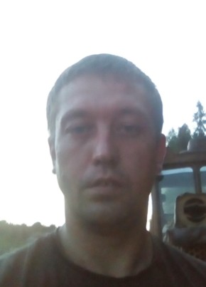 Александр , 37, Россия, Волхов