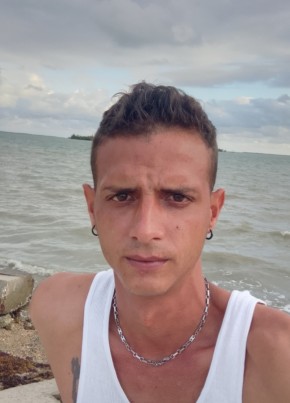 Alex, 28, Cuba, Sagua la Grande